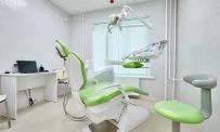 Центр имплантации и стоматологии ИНТАН на проспекте Луначарского фотография 7