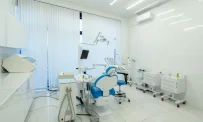 Стоматологическая клиника Улыбайся на Дальневосточном проспекте фотография 13