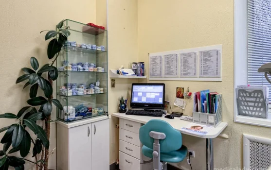 Стоматологическая клиника Столяровой на Песочной улице фотография 1