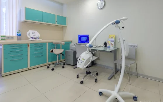 Клиника стоматологии МЕДИ на проспекте Металлистов фотография 1